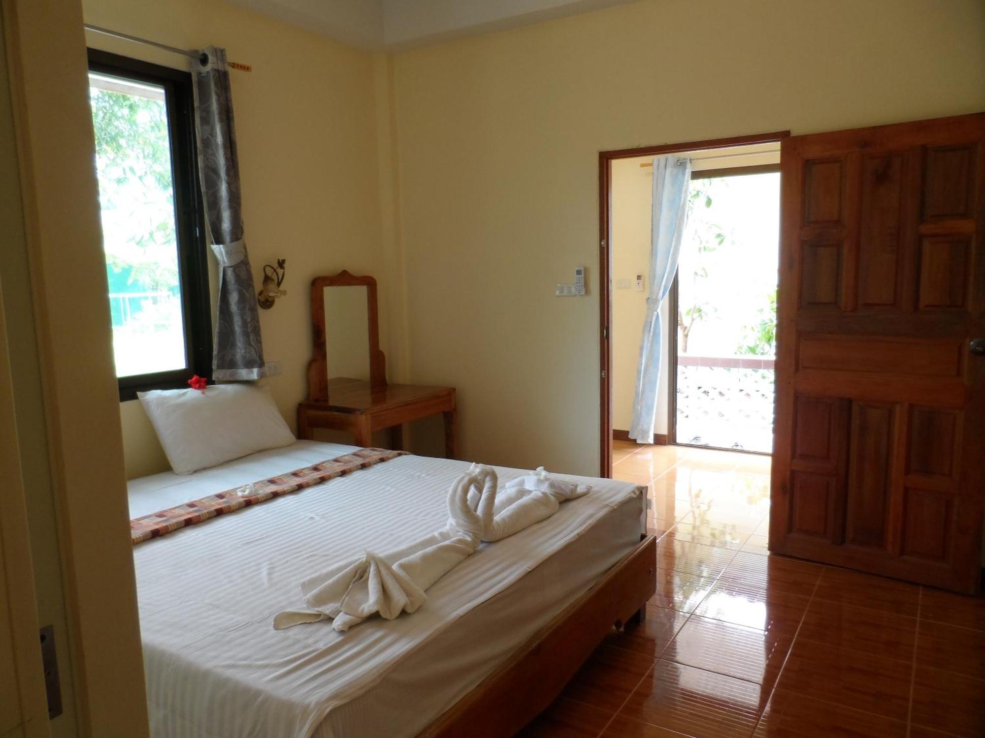 Khaolak Summer House Resort Khao Lak Exterior photo