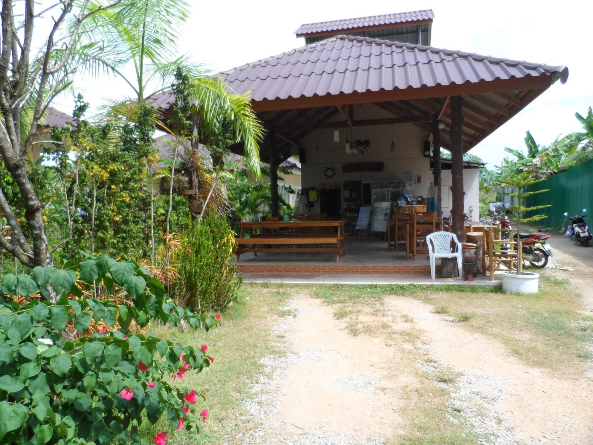 Khaolak Summer House Resort Khao Lak Exterior photo