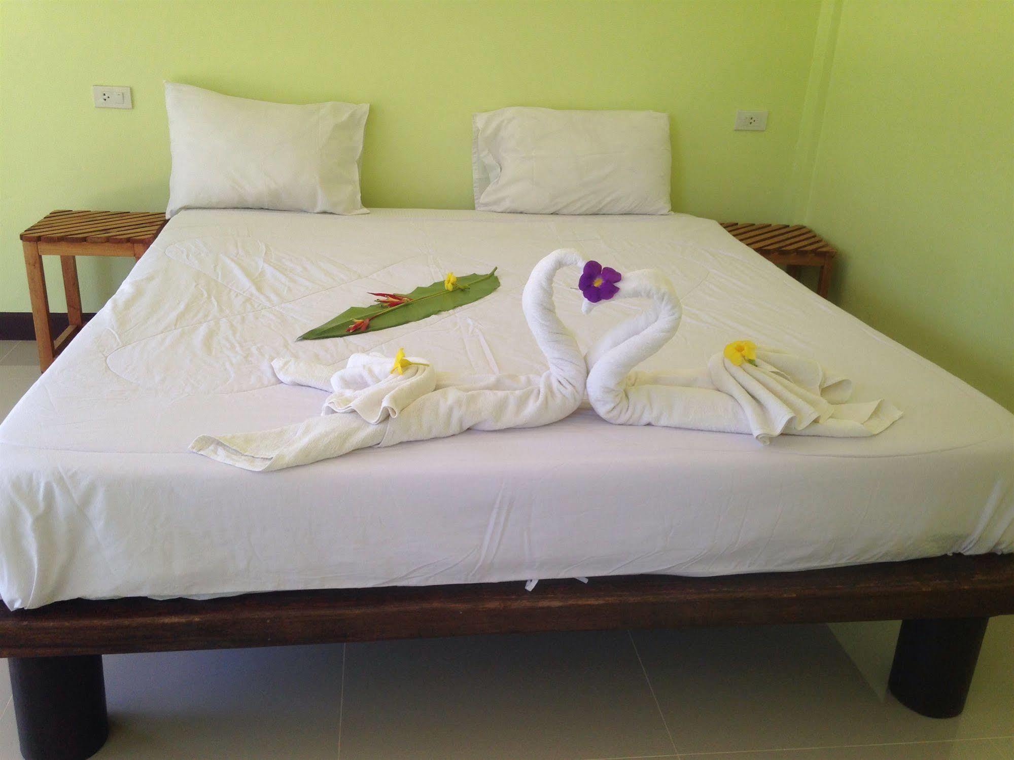 Khaolak Summer House Resort Khao Lak Exterior photo